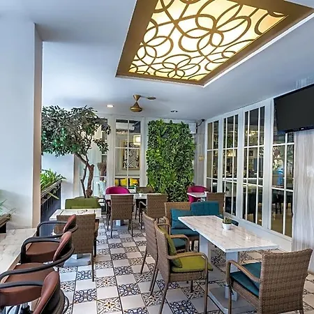 Hotel Feodora Grogol-3