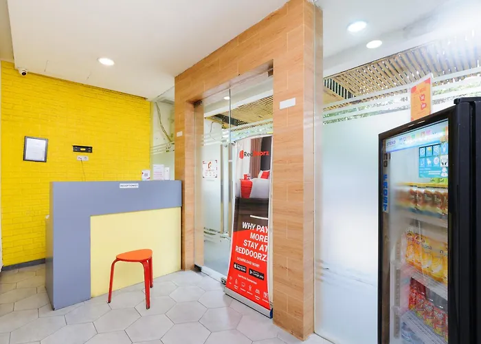 RedDoorz Plus @ Danau Sunter Utara Jakarta